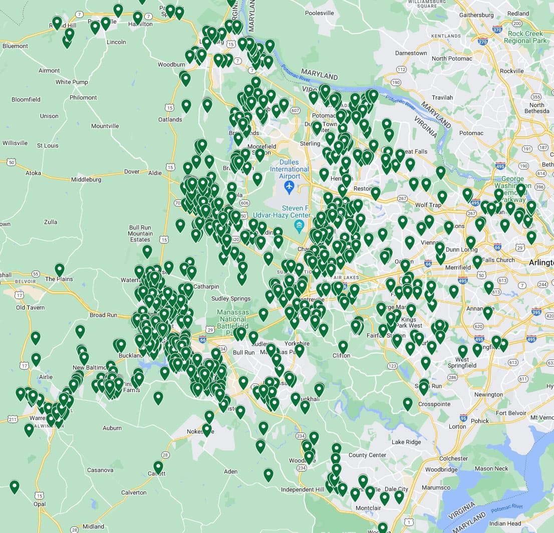 Map of Northern Virginia with a green marker for each lawn Simply Turf services
